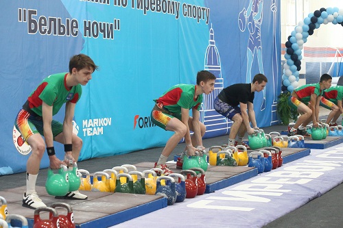 С 1 по 3 мая в Санкт-Петербурге прошли Международные соревнования по гиревому спорту «Белые ночи»